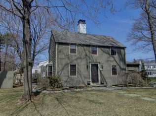 489 Squantum Dr, Warwick, RI 02888