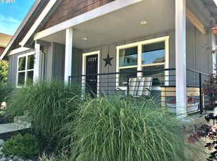 1545 Samuel Dr, Cottage Grove, OR 97424