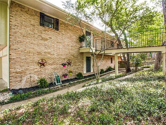 4th image of 2611 Chinquapin Oak Ln