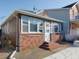 100 Wisconsin St, Long Beach, NY 11561