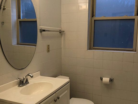 4th image of 8826 S Dante Ave APT 2