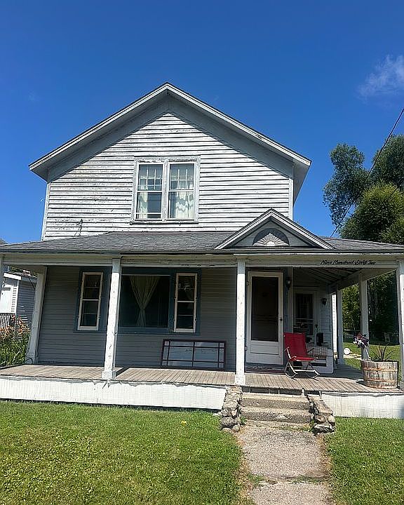 1st image of 962 Mackinaw Ave