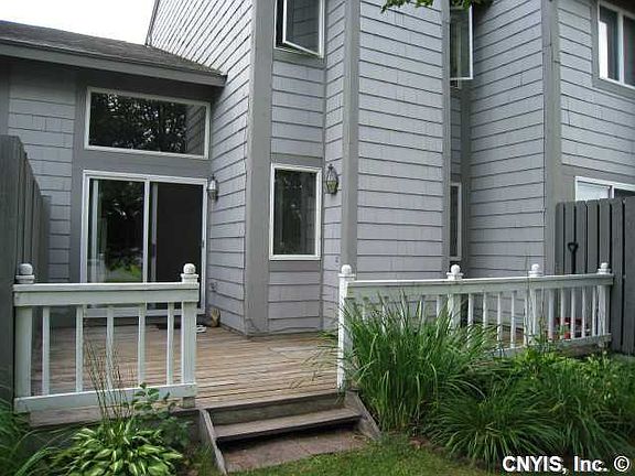 3rd image of 460 Summerhaven Dr N