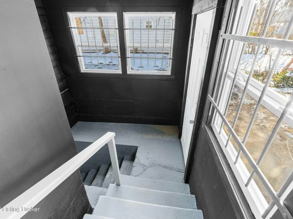 louisville-kentucky-73664618 picture