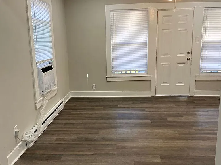 2715 Portsmouth Blvd — Photo 3