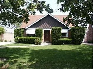 4742 W Pratt Ave, Lincolnwood, IL