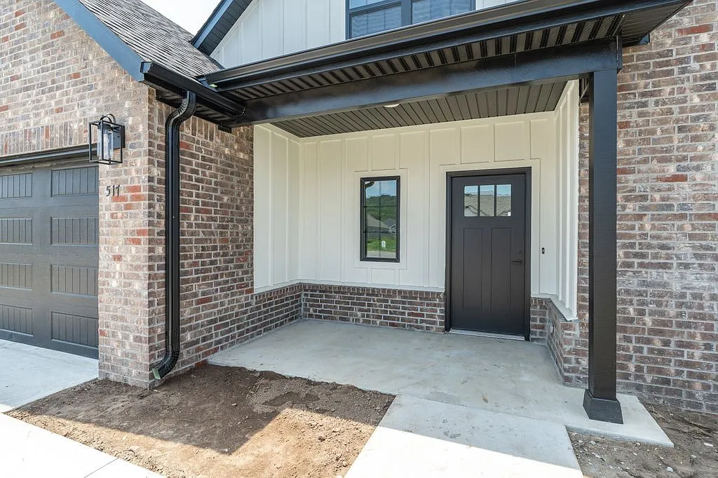 Building Photo - 517 S Benchmark Ln #3