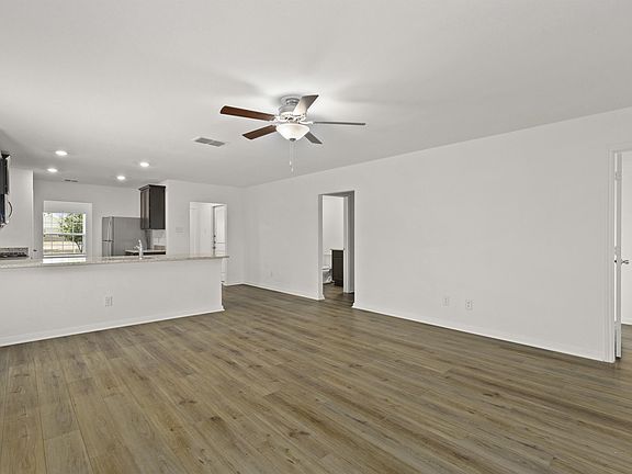 5th image of 15207 Telfaire Mdws