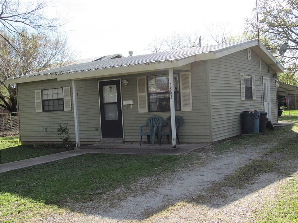 1st image of 2803 Dogwood Park Dr