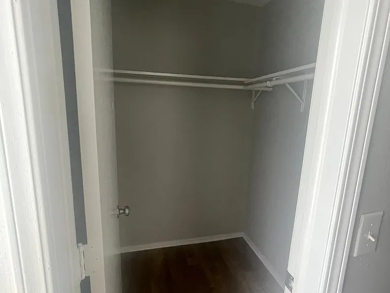 Black Oak Residences — Photo 19