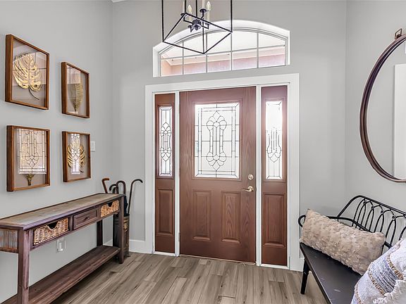 3rd image of 17207 Horseshoe Way