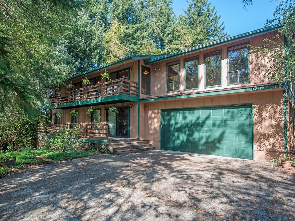 1st image of 1343 NW Deer Dr