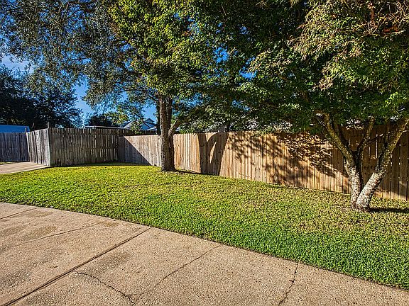 Side yard , extra parking