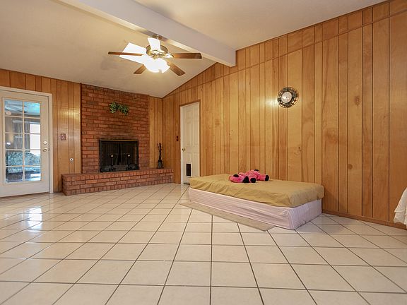3rd image of 4621 Tumbleweed Ave