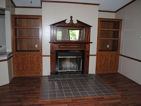 4th image of 1802 Post Oak Dr