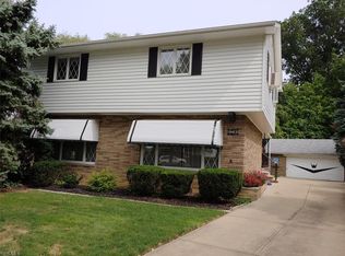 963 E 179th St, Cleveland, OH