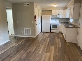400 College Place Ave #E3, Dobson, NC 27017