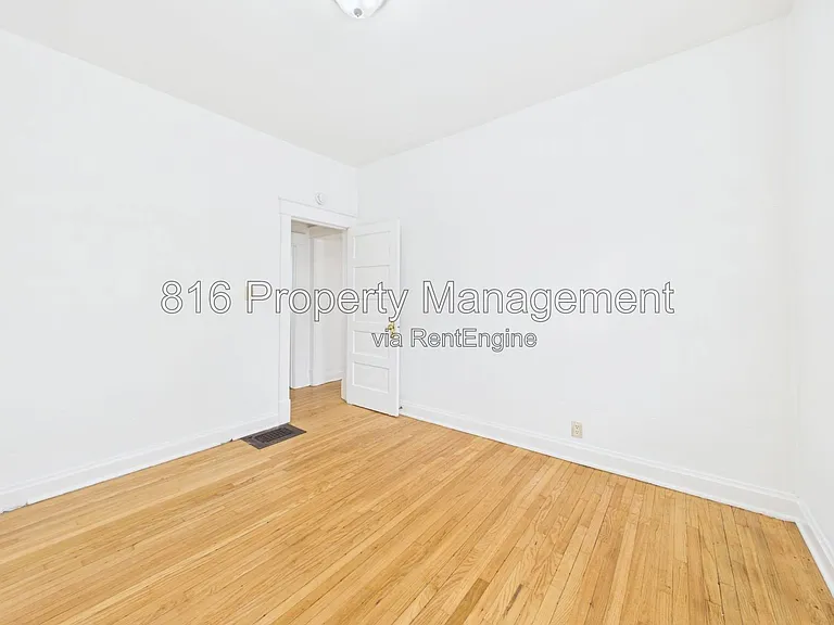 4008 Charlotte St #1 — Photo 13