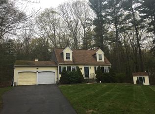 19 Rockdale Hill Cir, Upton, MA 01568