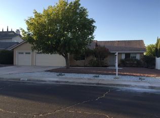 14638 Oak Branch Rd, Victorville, CA 92392