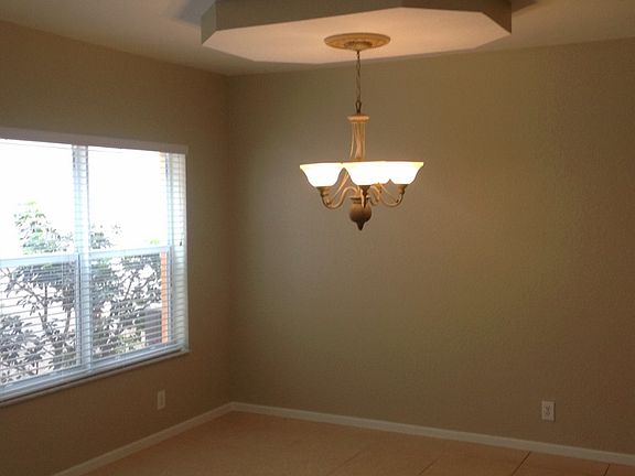 4th image of 4521 Lake Lucerne Cir