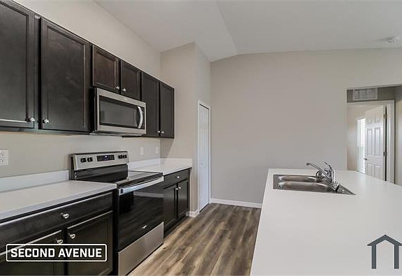 3rd image of 18165 Cheyenne Ave