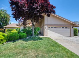 2448 Laverne Ave, Clovis, CA 93611