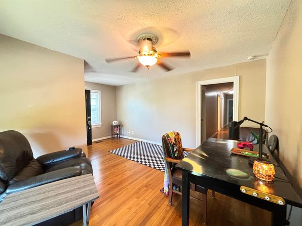 little-rock-arkansas-2065337379 picture