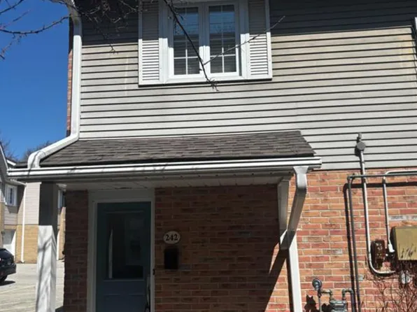 2110 Cleaver Ave #242, Burlington, ON L7M 3Z4