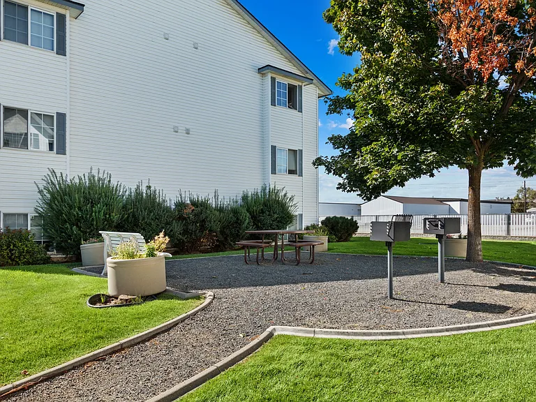 Farr Court — Photo 20