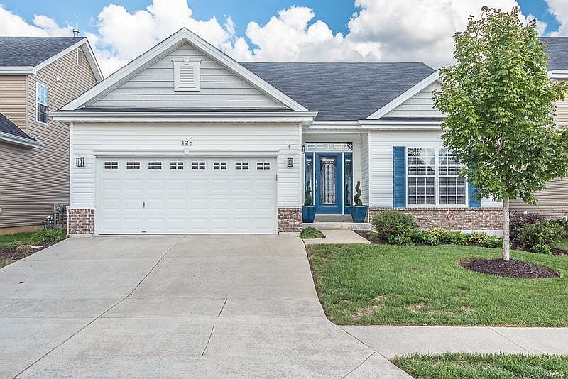 2nd image of 128 Boardwalk Gardens Dr