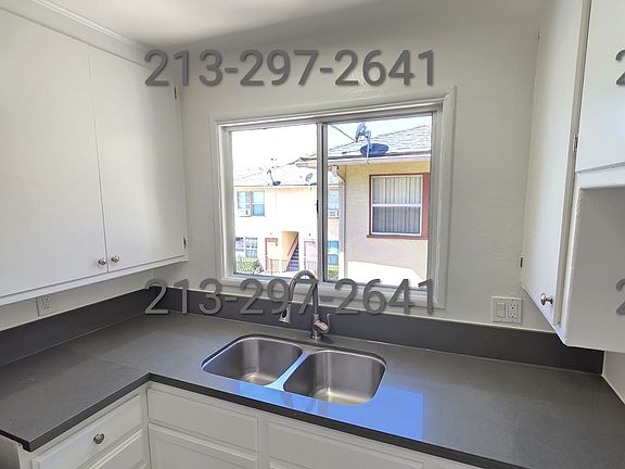 5th image of 14355 Burbank Blvd APT 18