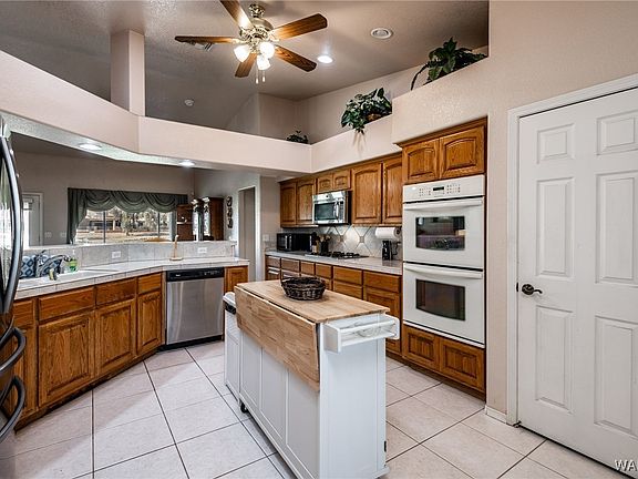 4th image of 2085 E Desert Palms Drive