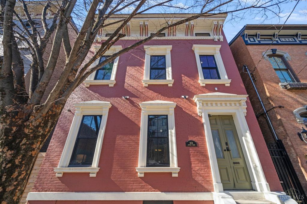 Real estate listing image