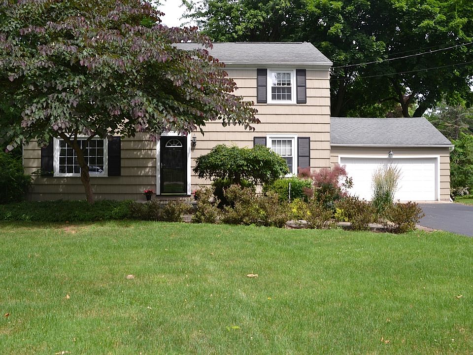 1st image of 17 E Park Rd