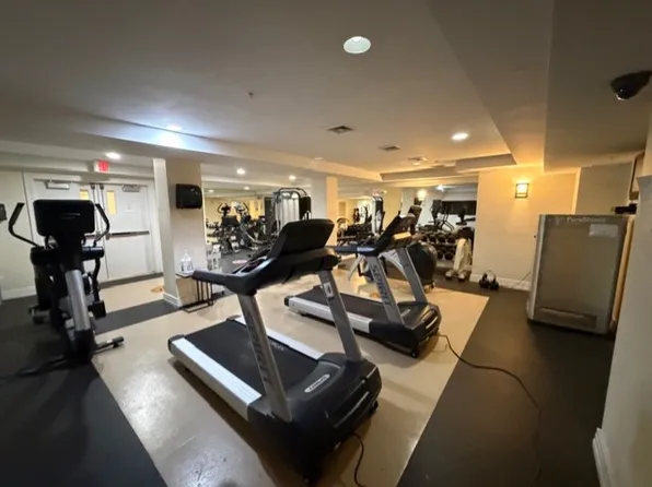 64-05 Yellowstone Boulevard image 9 of 16