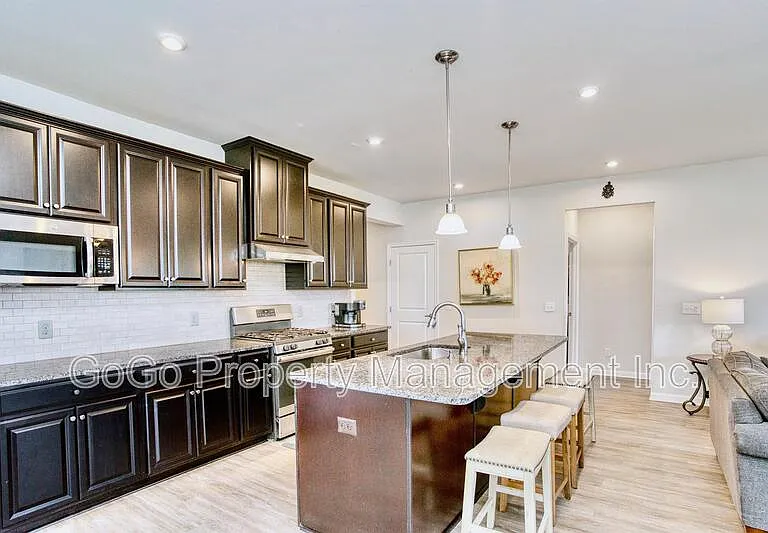 11 Pequot Dr — Photo 6