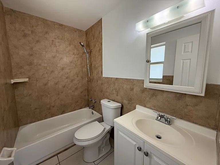 901 Pine Dr #10 — Photo 10