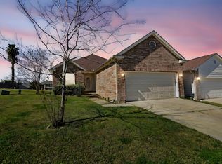105 Cove Place Ct, Montgomery, TX 77356