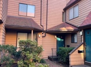 276 Pearl St #C, Cambridge, MA 02139