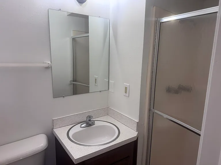425 Meadow Lake Dr — Photo 10