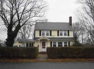 31 Owens St, Barnstable, MA 02601