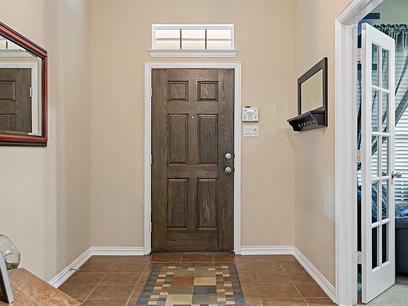 5th image of 1937 Highland Oaks Dr
