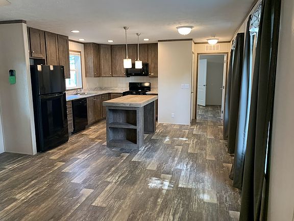 4th image of 47 Bluebird Hill Dr #268