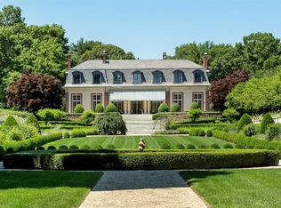 1985 Cedar Swamp Rd UNIT 4, Brookville, NY 11545