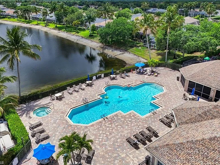8204 Ibis Cove Cir #B-212 — Photo 27