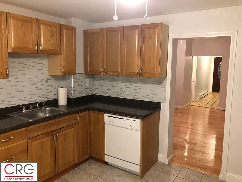 2 bed, 1000 sqft, $3,000 — Photo 1