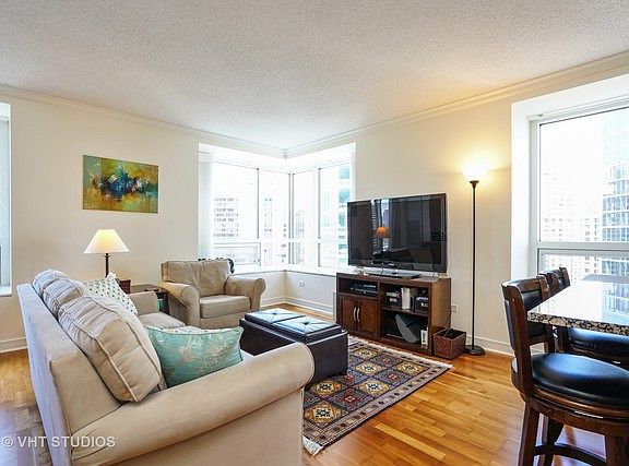 2nd image of 512 N McClurg Ct APT 2901