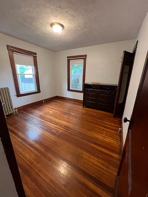 3 bed, 1200 sqft, $2,000 — Photo 4