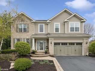 435 Revere Dr, Crystal Lake, IL 60012